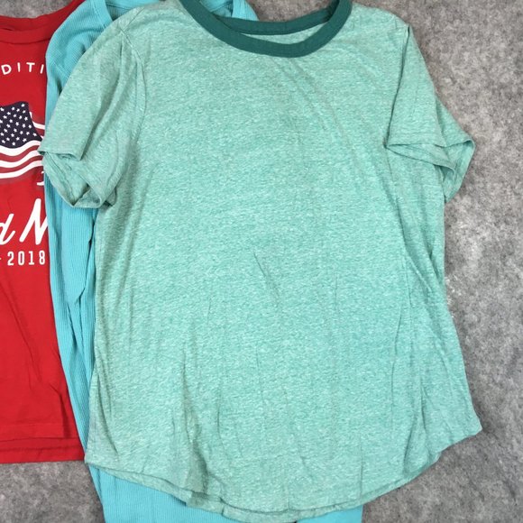 Womens Tops Shirts Lot of 4 L Old Navy Scooby Doo Blue Red Patriotic Casual Knit - Picture 6 of 16